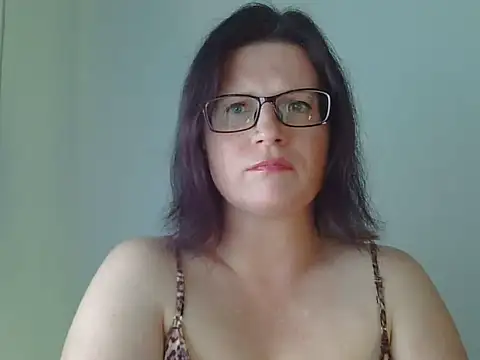 Snapshot of CrimsonMistress chatting on 12/08/24, 01:35 CrimsonMistress online show from 12/08/24, 01:35