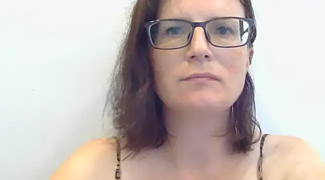 Snapshot of CrimsonMistress chatting on 01/06/25, 04:47 CrimsonMistress online show from 01/06/25, 04:47