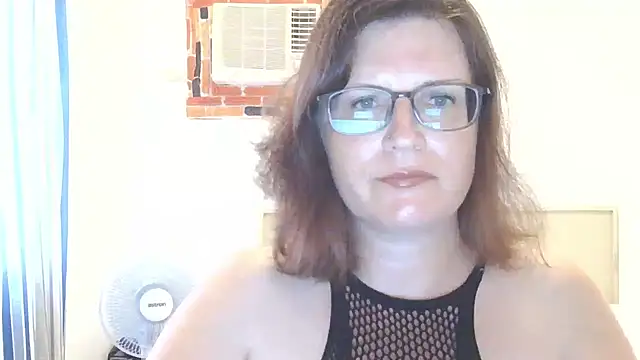 CrimsonMistress online show from 05/03/26, 10:49