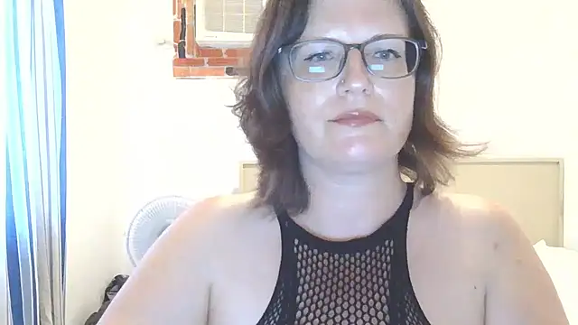 CrimsonMistress online show from 05/09/26, 10:26