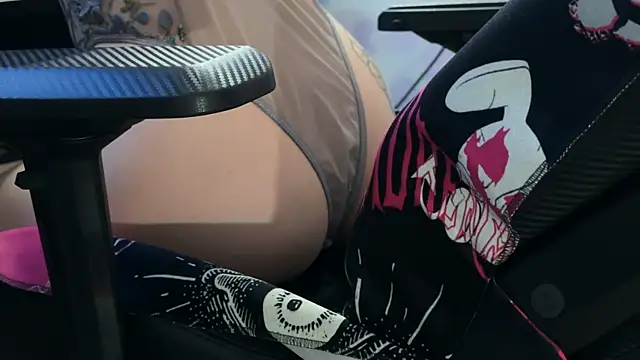 KiraLiLime online show from 02/22/25, 12:40