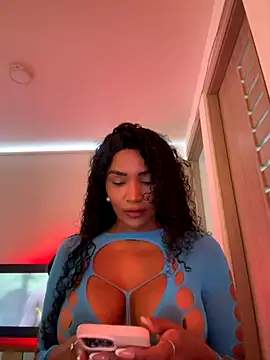 Jessie-pradoo online show from 11/03/25, 08:21