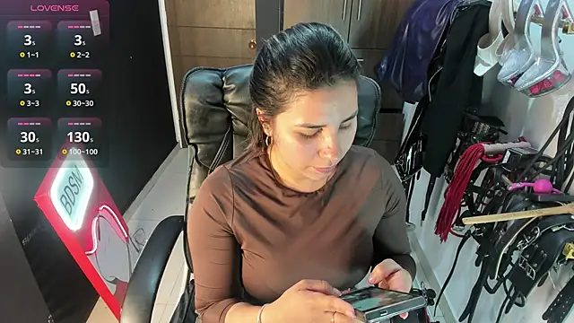 violet bdsmx online show from 10/03/25, 11:24