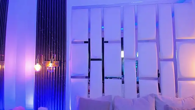 mia schwarz online show from 11/20/25, 10:31