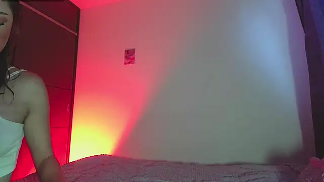 Imsophie collins online show from 12/17/24, 09:16