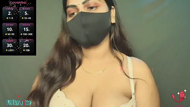 Snapshot of sameeksha_9 chatting on 12/27/24, 07:46 sameeksha 9 online show from 12/27/24, 07:46