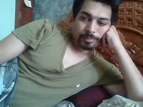 Snapshot of Rabbitmale3 chatting on 05/03/26, 03:23 Rabbitmale3 online show from 05/03/26, 03:23