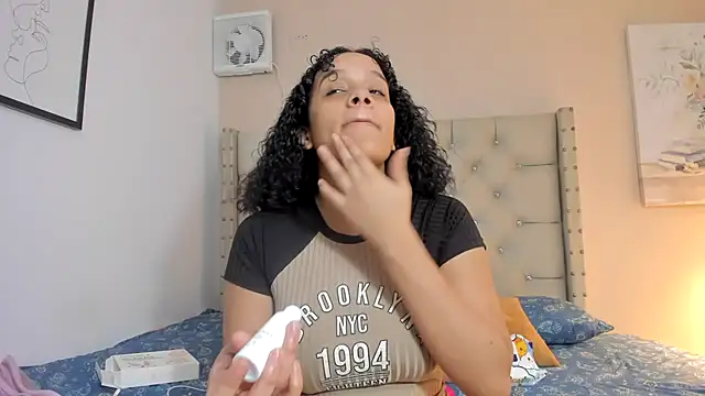 vanesasexyhot21 online show from 11/02/25, 02:03