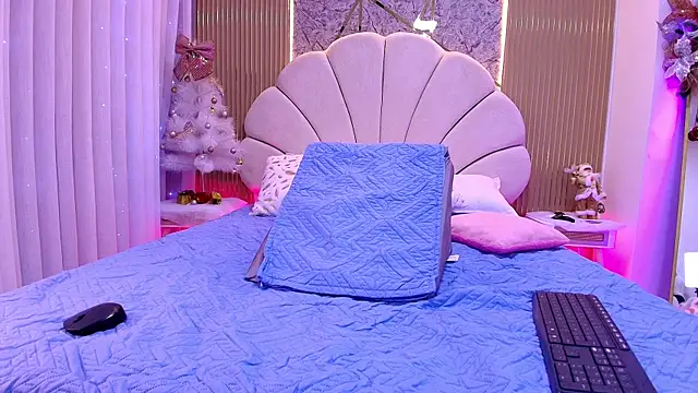 aisha sh online show from 11/29/25, 11:57