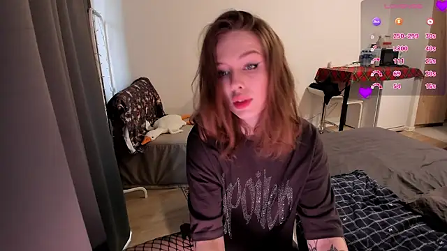 Snapshot of Natural_pussy chatting on 04/14/26, 07:47 Natural pussy online show from 04/14/26, 07:47