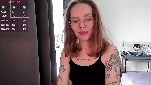 Snapshot of Natural_pussy chatting on 04/24/26, 07:33 Natural pussy online show from 04/24/26, 07:33