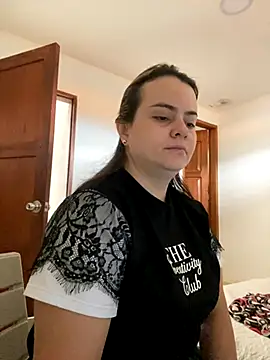 Im Amelia online show from 09/26/25, 12:53