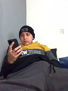 Snapshot of Slow_Kmazutra chatting on 01/28/25, 06:17 Slow Kmazutra online show from 01/28/25, 06:17