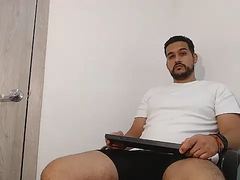 Snapshot of _CHRIS-DENNIS_ chatting on 08/02/26, 03:49 CHRIS-DENNIS online show from 08/02/26, 03:49