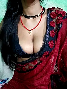 Snapshot of Savita_hotmom chatting on 05/05/26, 06:38 Savita hotmom online show from 05/05/26, 06:38