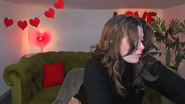 Snapshot of _Sun_Shy_ chatting on 03/06/25, 01:14 Sun Shy online show from 03/06/25, 01:14