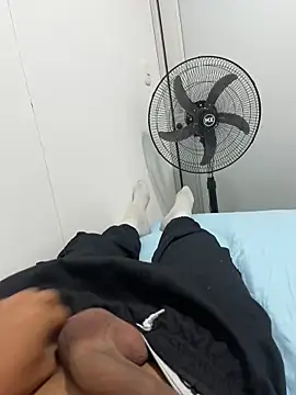 Snapshot of Cristoferr666 chatting on 04/04/26, 02:25 Cristoferr666 online show from 04/04/26, 02:25