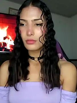 Lanna hott  online show from 11/15/25, 11:54