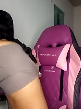 Lanna hott  online show from 05/03/26, 02:01