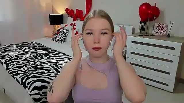 shy  lady online show from 02/07/25, 07:18