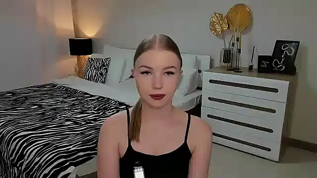 shy  lady online show from 03/15/25, 05:15