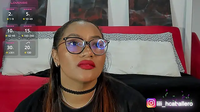 Snapshot of Lilithcaballero chatting on 02/11/25, 11:44 Lilithcaballero online show from 02/11/25, 11:44