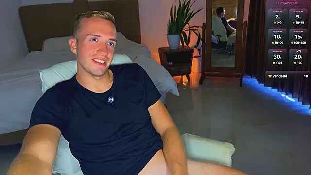 Snapshot of tommy_cumfinger chatting on 03/16/26, 05:44 tommy cumfinger online show from 03/16/26, 05:44