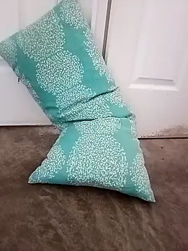 ale3J4a online show from 10/17/25, 05:26