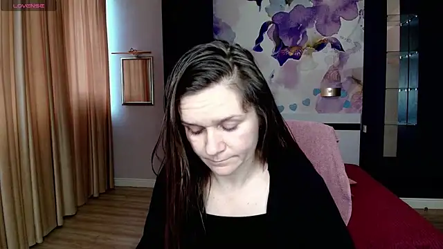 Snapshot of AriaGray chatting on 03/21/26, 07:57 AriaGray online show from 03/21/26, 07:57