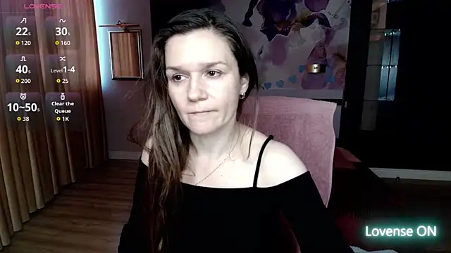 Snapshot of AriaGray chatting on 04/11/26, 05:45 AriaGray online show from 04/11/26, 05:45