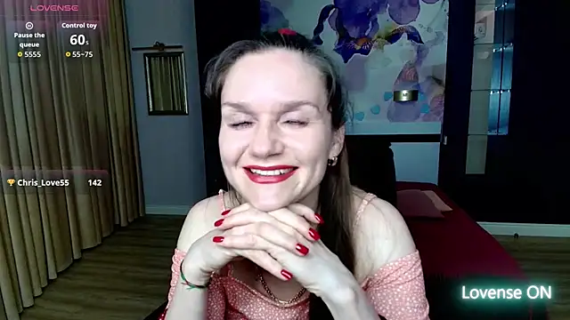 Snapshot of AriaGray chatting on 04/18/26, 07:07 AriaGray online show from 04/18/26, 07:07