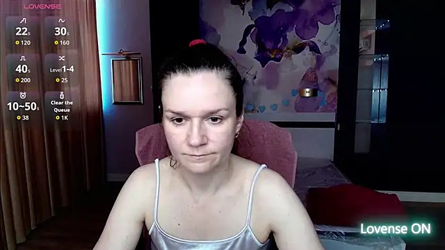Snapshot of AriaGray chatting on 04/25/26, 07:33 AriaGray online show from 04/25/26, 07:33