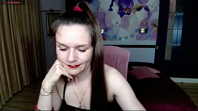 Snapshot of AriaGray chatting on 05/09/26, 08:14 AriaGray online show from 05/09/26, 08:14