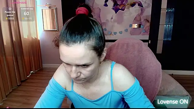 AriaGray online show from 06/17/26, 12:29