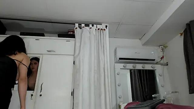 Snapshot of marcella6 chatting on 02/19/25, 02:12 marcella6 online show from 02/19/25, 02:12