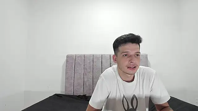 FerneyManti online show from 02/02/25, 06:42