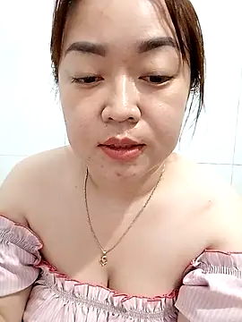 VyOanh2K online show from 02/25/25, 04:03