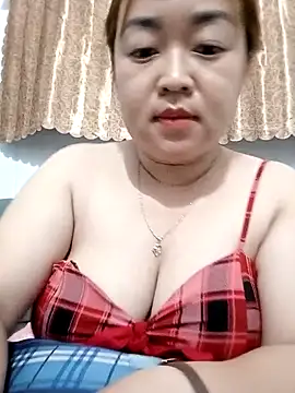 VyOanh2K online show from 11/22/25, 03:55