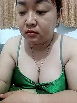 VyOanh2K online show from 12/14/25, 04:01