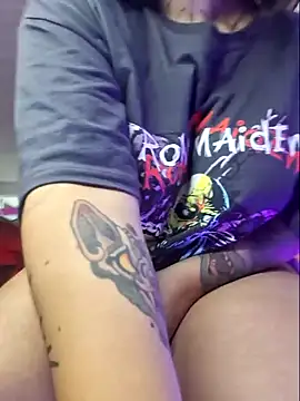 Snapshot of Aria_Bennett21 chatting on 12/16/24, 02:47 Aria Bennett21 online show from 12/16/24, 02:47