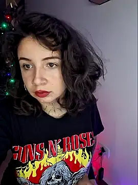 Snapshot of Aria_Bennett21 chatting on 12/23/24, 10:12 Aria Bennett21 online show from 12/23/24, 10:12