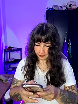 Snapshot of Aria_Bennett21 chatting on 09/26/25, 01:31 Aria Bennett21 online show from 09/26/25, 01:31