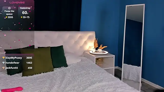 Eva  Lewis online show from 03/22/25, 10:17