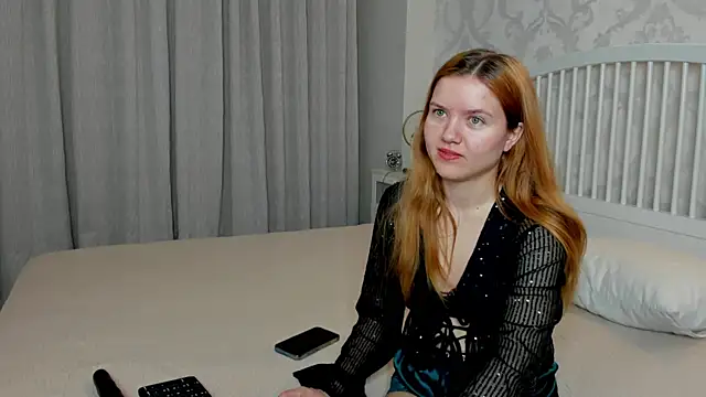 Eva  Lewis online show from 05/02/26, 03:44