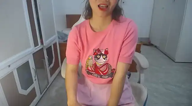 Snapshot of Susu204 chatting on 03/06/25, 04:41 Susu204 online show from 03/06/25, 04:41