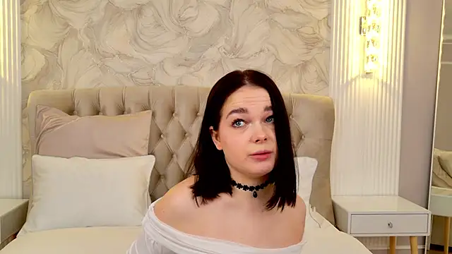 DeniseReese online show from 03/04/25, 04:49