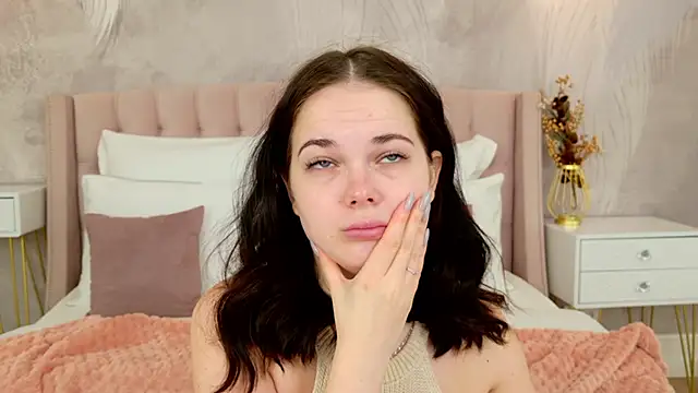 DeniseReese online show from 10/20/25, 03:07