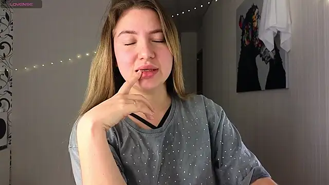 Snapshot of Yassyaaa chatting on 01/05/25, 02:17 Yassyaaa online show from 01/05/25, 02:17