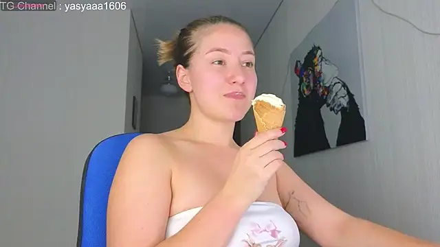 Yassyaaa online show from 05/11/26, 07:22