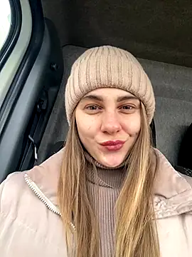 GraceTorrez online show from 12/14/25, 05:57